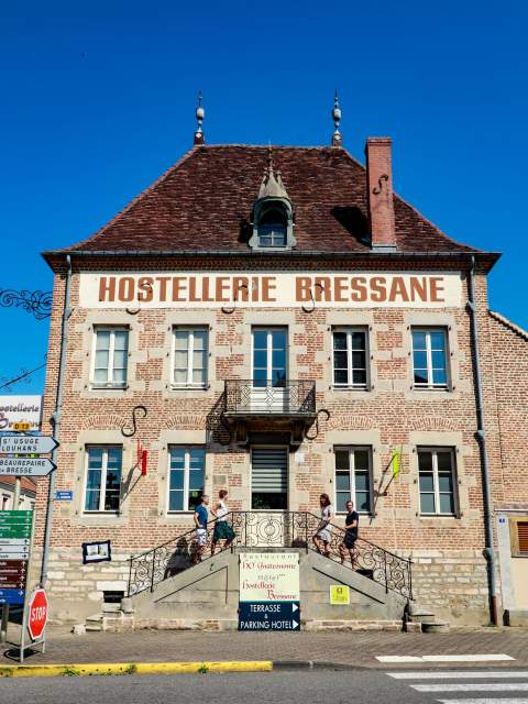 Hôtel Restaurant en Saône et Loire à Saint-Germain-du-Bois · Hostellerie Bressane